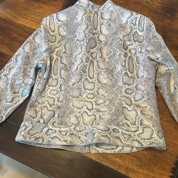 Ruby Road snake skin print jacket. Size 10P. EUC - Picture 8 of 9